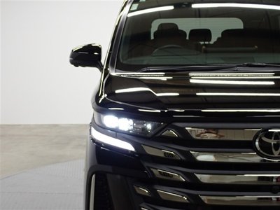 TOYOTA VELLFIRE - 10