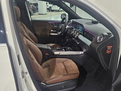 2025 Mercedes-BENZ GLB photo 2