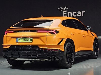 2024 Lamborghini URUS 照片 3