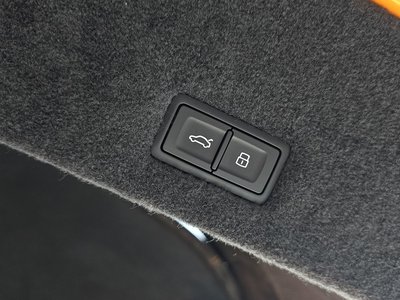 2024 Lamborghini URUS 缩略图 17