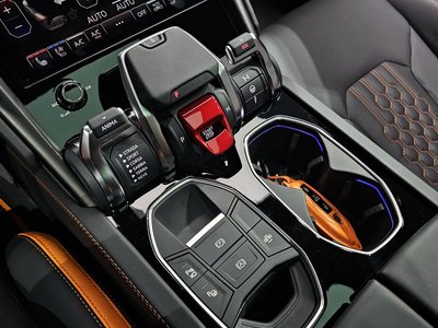 2024 Lamborghini URUS 照片 9