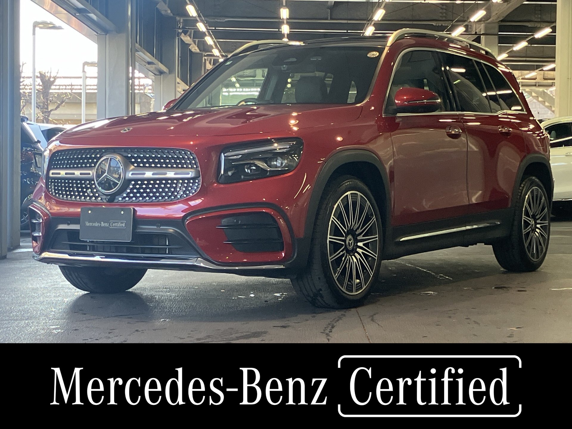 MERCEDES-BENZ GLB - View 1