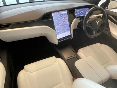 2018 Tesla MODEL X 缩略图 47