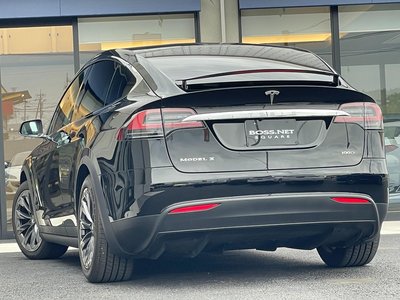 2018 Tesla MODEL X — фото 10