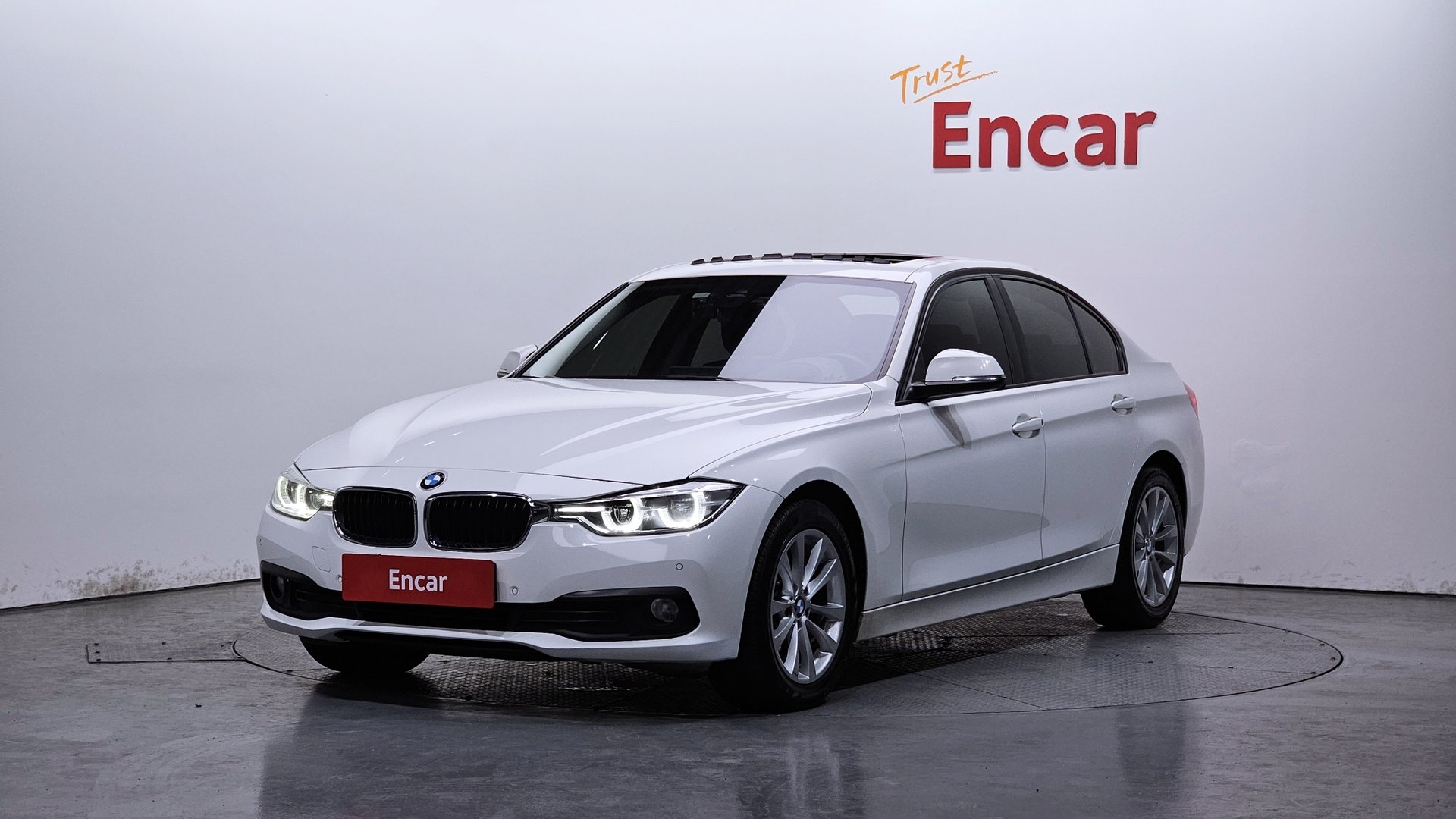 BMW 3 SERIES - View 1