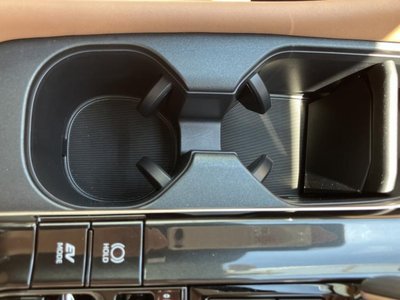صورة مصغرة 35 لـ 2024 Toyota CROWN SPORT