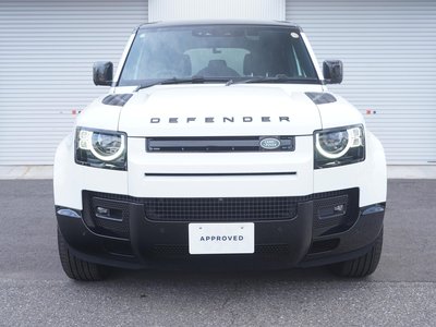 LAND ROVER DEFENDER - 9