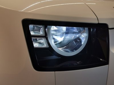 LAND ROVER DEFENDER - 8