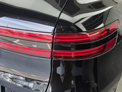 2022 Genesis ELECTRIFIED GV70 photo 10