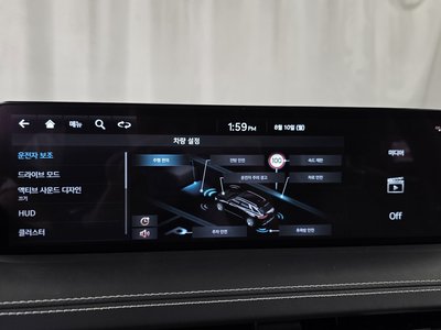 2022 Genesis ELECTRIFIED GV70 — миниатюра 21