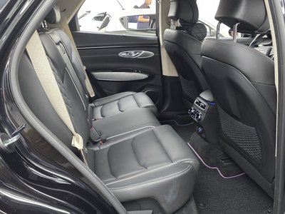 2022 Genesis ELECTRIFIED GV70 — миниатюра 17