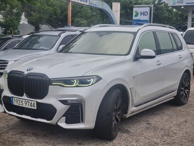 2021 BMW X7 照片 2