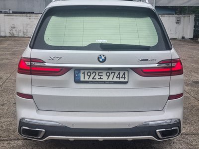 2021 BMW X7 照片 3