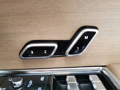 2023 LAND Rover RANGE ROVER — миниатюра 26