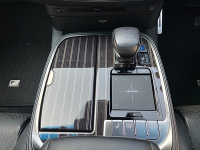 صورة مصغرة 33 لـ 2017 Lexus LS