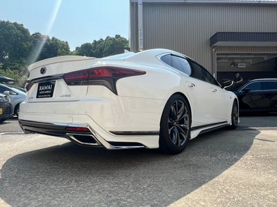صورة 9 لـ 2017 Lexus LS