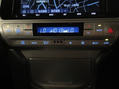 2023 Toyota LAND CRUISER PRADO — миниатюра 11