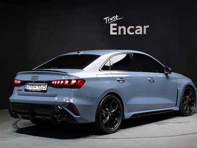2025 AUDI RS3 photo 3