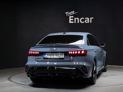 2025 AUDI RS3 photo 4