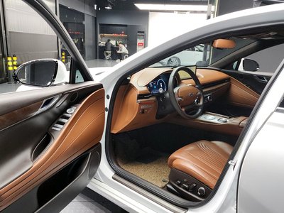 GENESIS G80 (RG3) - 10