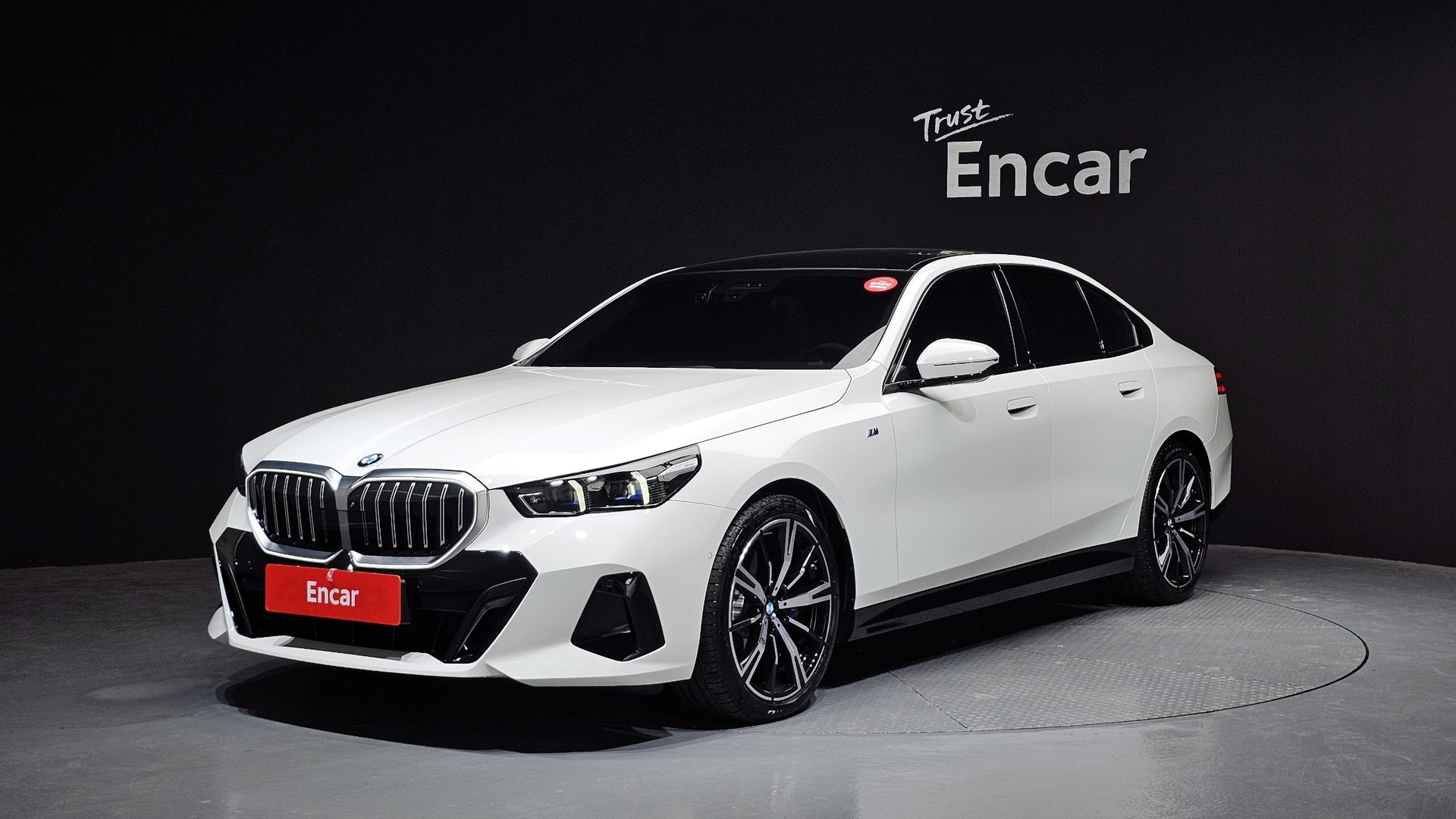 BMW 5 SERIES - View 1