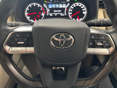 TOYOTA LAND CRUISER 300 - 8