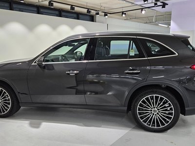 2025 Mercedes-BENZ GLC — фото 8