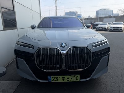 BMW I7 - 1