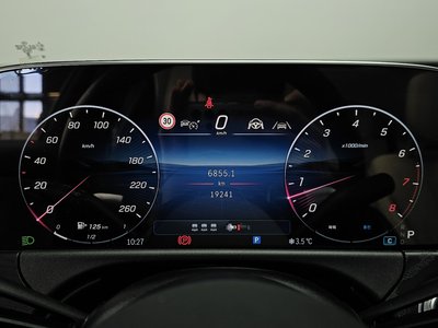 MERCEDES-BENZ E-CLASS - 8