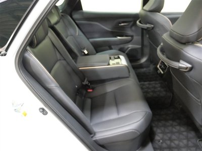 TOYOTA CROWN CROSSOVER - 9