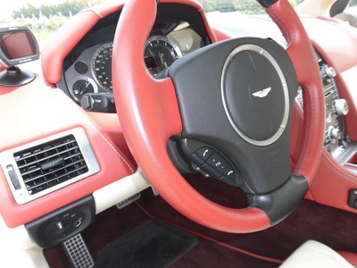 2009 Aston Martin DB9 — фото 31