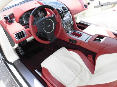 صورة 4 لـ 2009 Aston Martin DB9