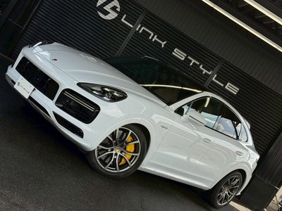 PORSCHE CAYENNE - 8