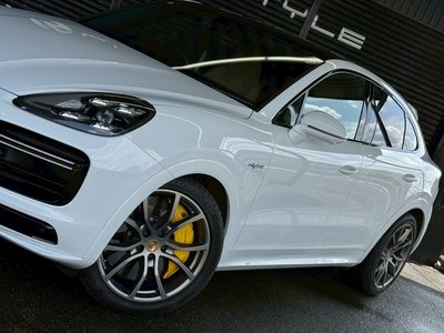 PORSCHE CAYENNE - 10