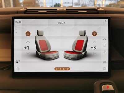 LAND ROVER DEFENDER - 10