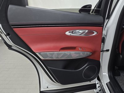 2023 Genesis GV70 thumbnail 15