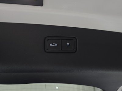 2023 Genesis GV70 thumbnail 34