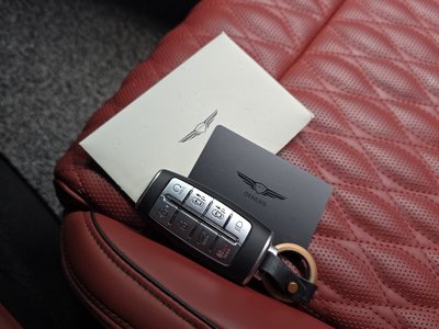 2023 Genesis GV70 thumbnail 25