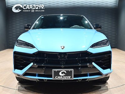 LAMBORGHINI URUS - 6