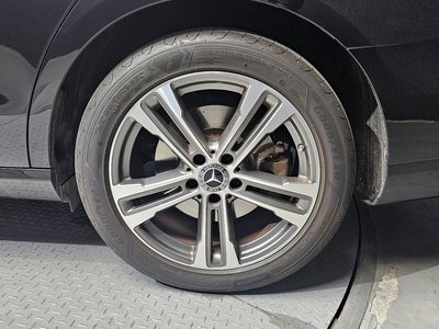 MERCEDES-BENZ E-CLASS - 8