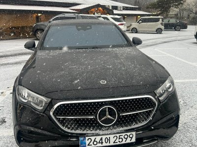 MERCEDES-BENZ E-CLASS - 1