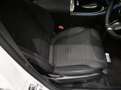 2025 Mercedes-BENZ C-CLASS — миниатюра 16