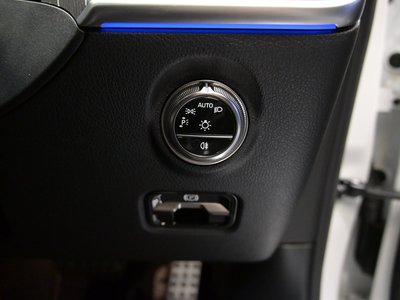 2025 Mercedes-BENZ C-CLASS — миниатюра 26
