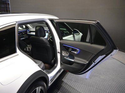 2025 Mercedes-BENZ C-CLASS — миниатюра 34