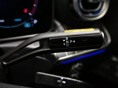 2025 Mercedes-BENZ C-CLASS — миниатюра 25