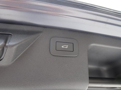 LAND ROVER DISCOVERY SPORT - 9