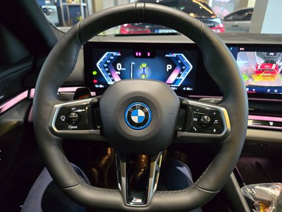 2025 BMW I5 缩略图 13