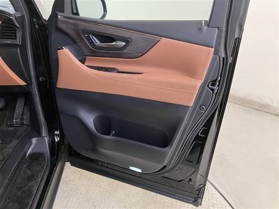 صورة مصغرة 27 لـ 2023 Toyota VELLFIRE