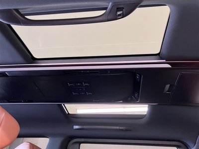 صورة مصغرة 31 لـ 2023 Toyota VELLFIRE