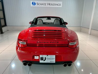 PORSCHE 911 - 4